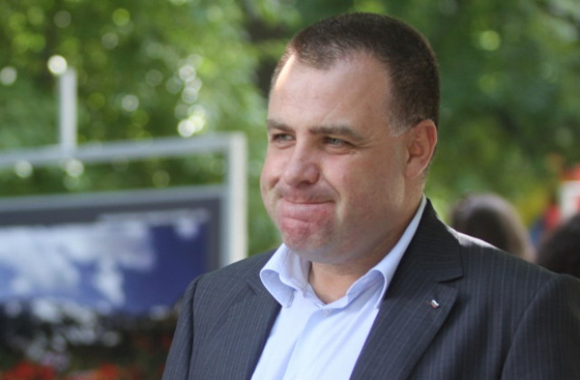 Министър в акция „Лисици”