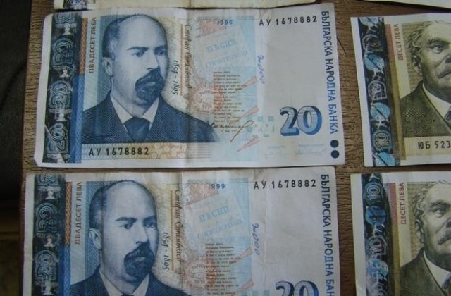 Мъж, платил с фалшиви пари е в ареста