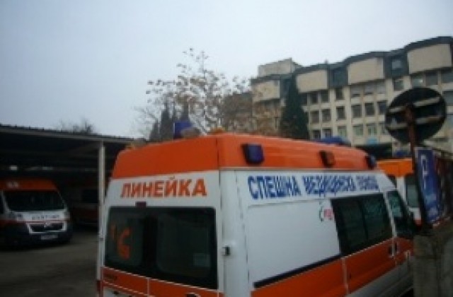 Младеж счупи крака на старец в Търговище