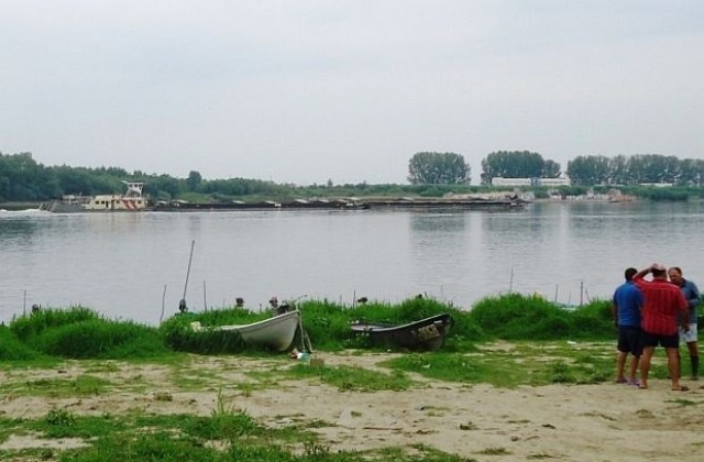 Нивото на Дунав край Силистра пада, още няма затруднения в корабоплаването