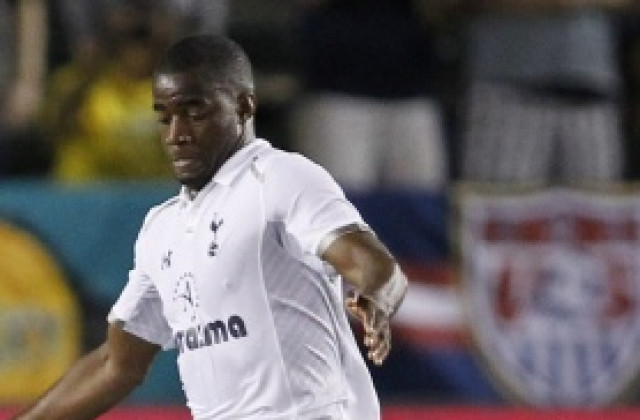 Норич изпревари КПР и Уест Хем за бранител на Тотнъм