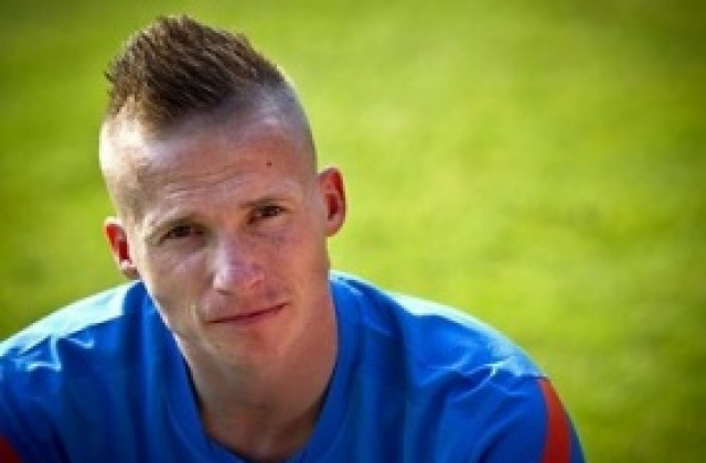 ВИДЕО: Официално: Ман Юнайтед подписа с Бютнер