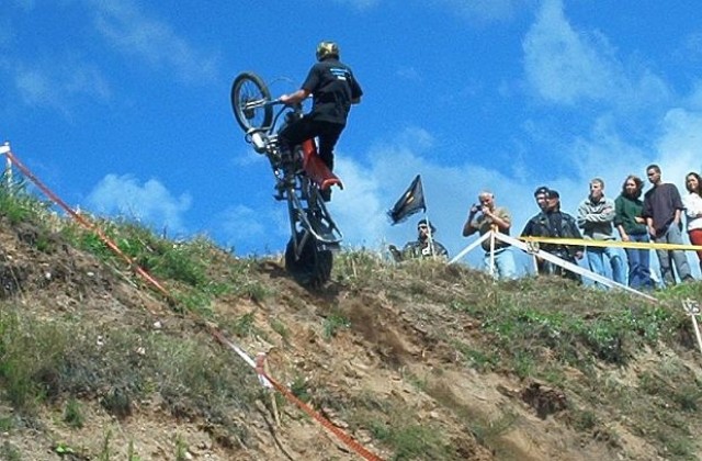 Тестваха успешно летящ мотоциклет в САЩ