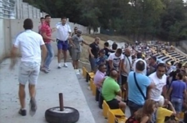 Миньор и Локо Сф си стиснаха ръцете