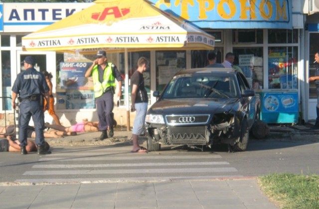 Бягство от полицията завърши с катастрофа