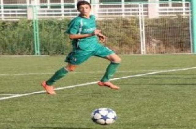 „Лудогорец” с национал и при юношите