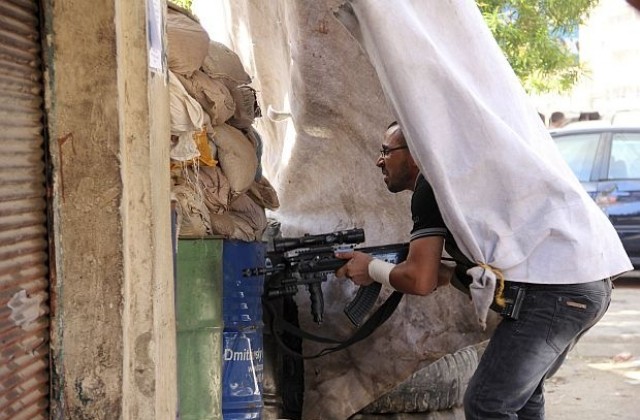 10 души загинаха при сблъсъци между сунити и алауити в ливанския град Триполи