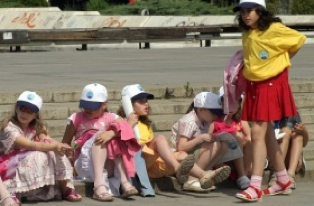 62 общини получили средства за изграждане на центрове за деца в риск