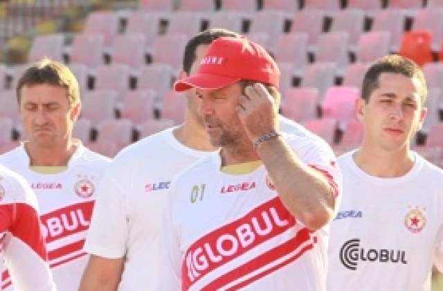 ВИДЕО: Стойчо Младенов: Не може да продължаваме в подобна безтегловност