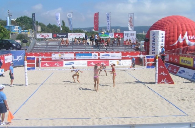 Елитът на плажния волейбол мери сили на Южния плаж във Варна