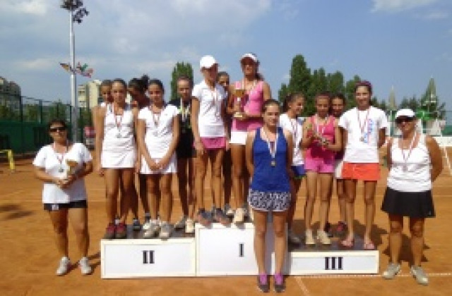 Локомотив Пловдив шампион до 14 години при девойките