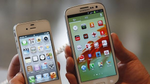 Apple осъди Samsung за 105 млрд