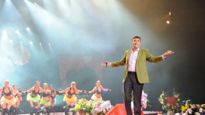 Веселин Маринов ще пее на празника на Аксаково