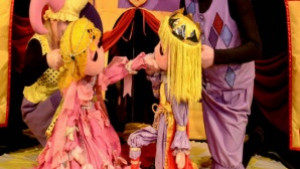 Пепеляшка открива сезона в Кукления театър