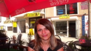 Жена от борда на Ocean Star Pacific Искам да се