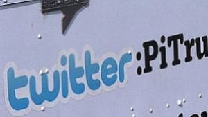 Милиони недействителни акаунти в Twitter повишават популярността на знаменитости