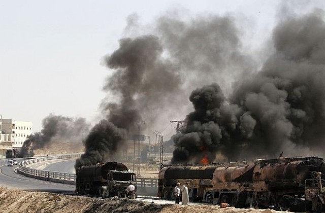 Нови убийства в Сирия, бунтовници свалиха хеликоптер на правителствените сили