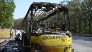 Автобус изгоря на пътя Бургас Варна