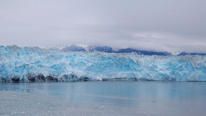 До рекорден минимум е намаляла площта на ледовете в Северния