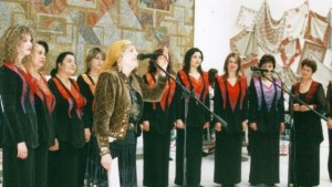 С Хайде на хорото Тоня Борисова за първи път на