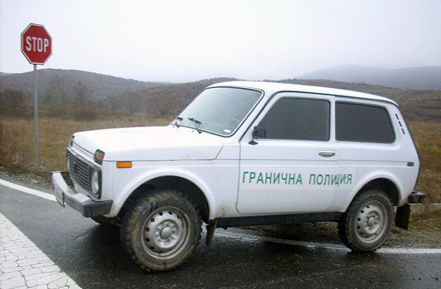 Задържаха издирван автомобил