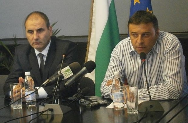 Държавата безпомощна в борбата с пожарите, търсим помощ от ЕС