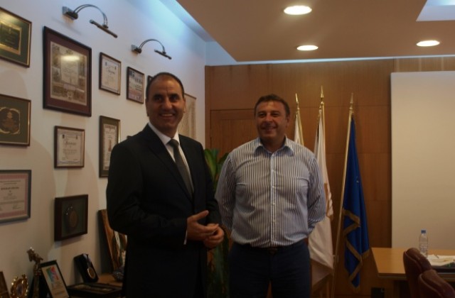 Търсят финансиране за ремонт на закрития плувен басейн в Благоевград