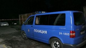 Момиче полетя от блок в Студентски град разследват убийство или