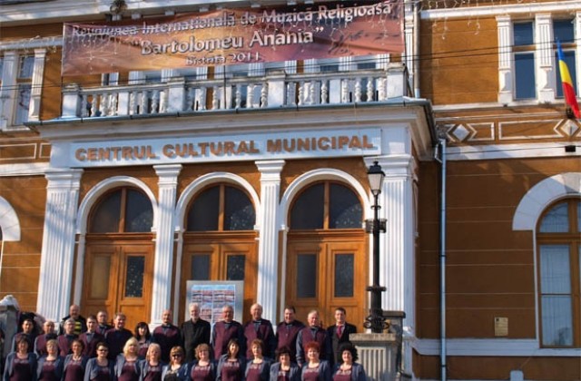 „Железни струни” се стягат за Русия или Италия, набират и нови хористи