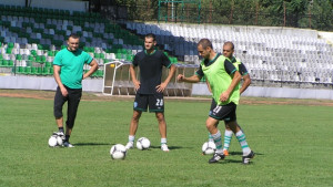 Капитанов в групата на Черно море срещу Левски