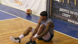 Лари Хол с първа тренировка за БК Черно море Порт