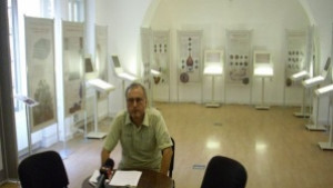 Уникални витрини разкриват тайните на монети