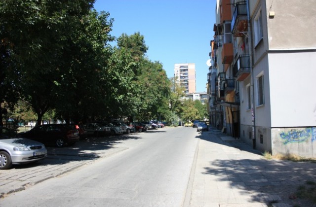 Близо 200 нови паркоместа в „Западен”