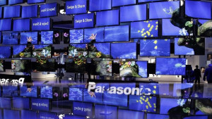 Панасоник разработи 103инчов 3D екран за който не са необходими