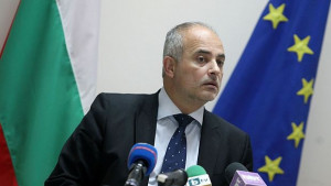 Повисоки доходи и пенсии ни очакват от догодина