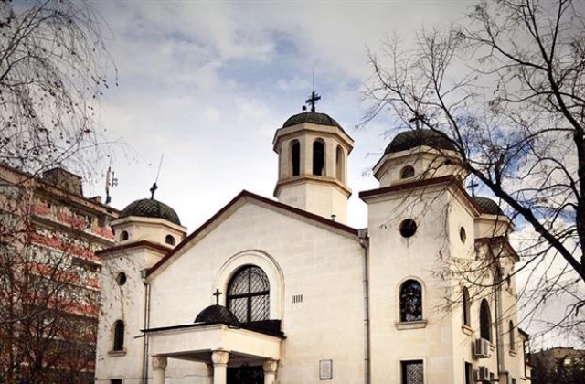 Дарителска кампания за храм Св. Йоан Рилски организират в Търговище