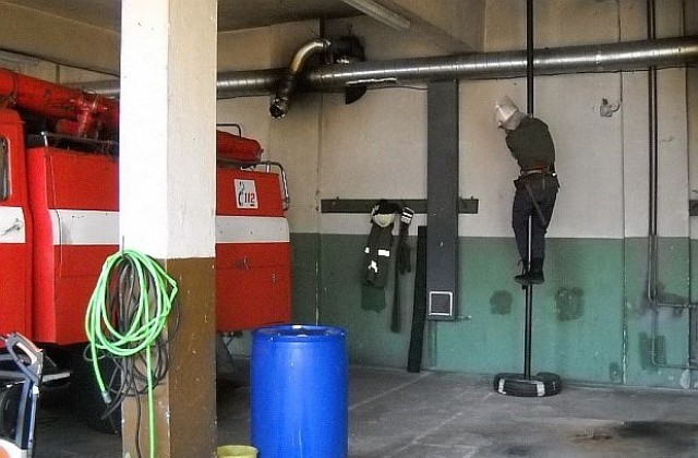 Възрастна жена изгоря при пожар в дома си