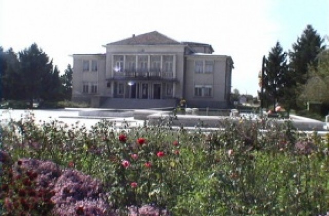 38 години от обявяването си за град празнува Долна Оряховица