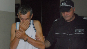 Задържаният с близо 33 кг хероин остава в ареста