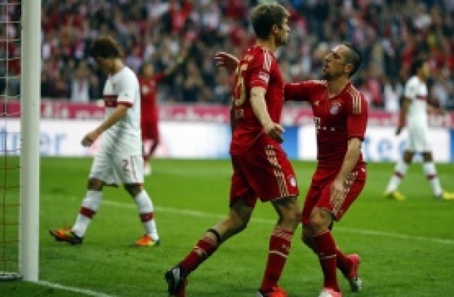 ВИДЕО: Байерн прониза Щутгарт 6 пъти за 19 минути в дебюта на Мартинес