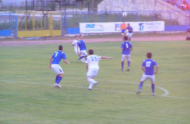 Спартак Вн с трета поредна победа