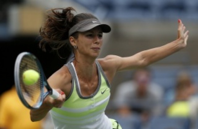 Ана Иванович не остави шанс на Пиронкова