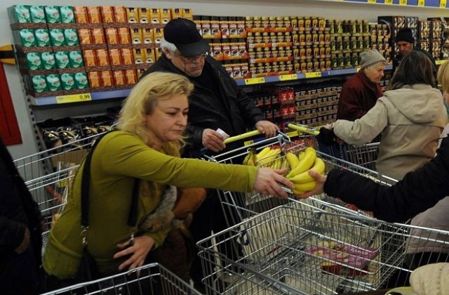 Цените на хранителни стоки на едро се повишават нетипично това лято