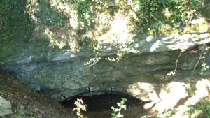 Пещерата в квартал Баждар почистена