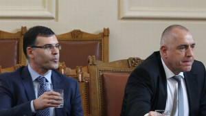 Уолстрийт джърнъл България се отказа засега да става член на