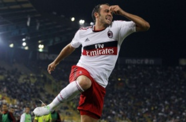 Италия тренира без Пацини