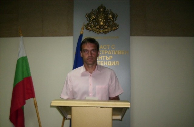 Благотворителен мач за Алекс и Александър прави областна администрация