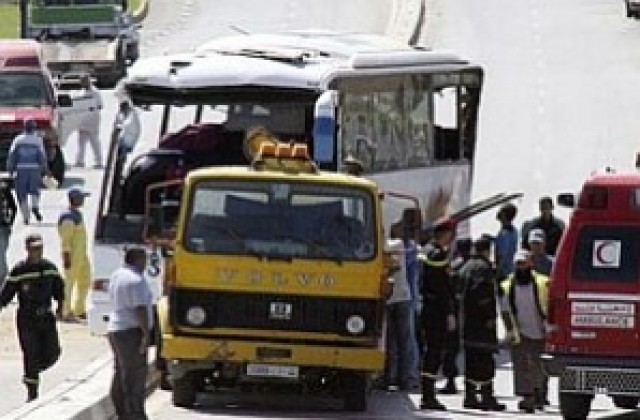 42 души загинаха в най-тежката в историята на Мароко катастрофа