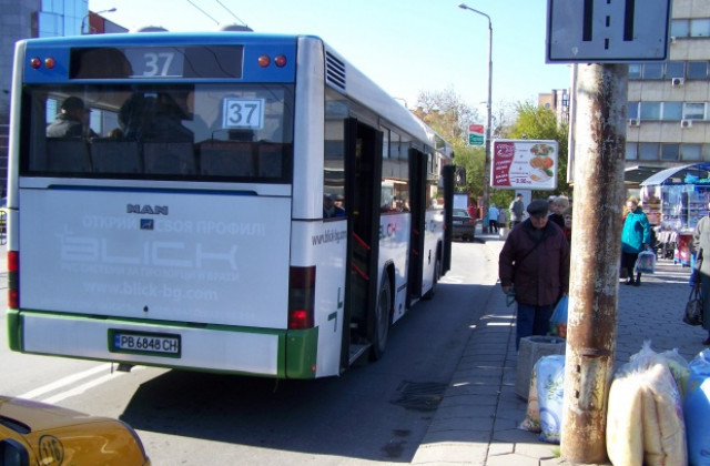Затварят улици и променят маршрута на автобусите
