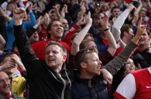 Арестуваха четирима фена на Арсенал за убийство на привърженик на Ливърпул